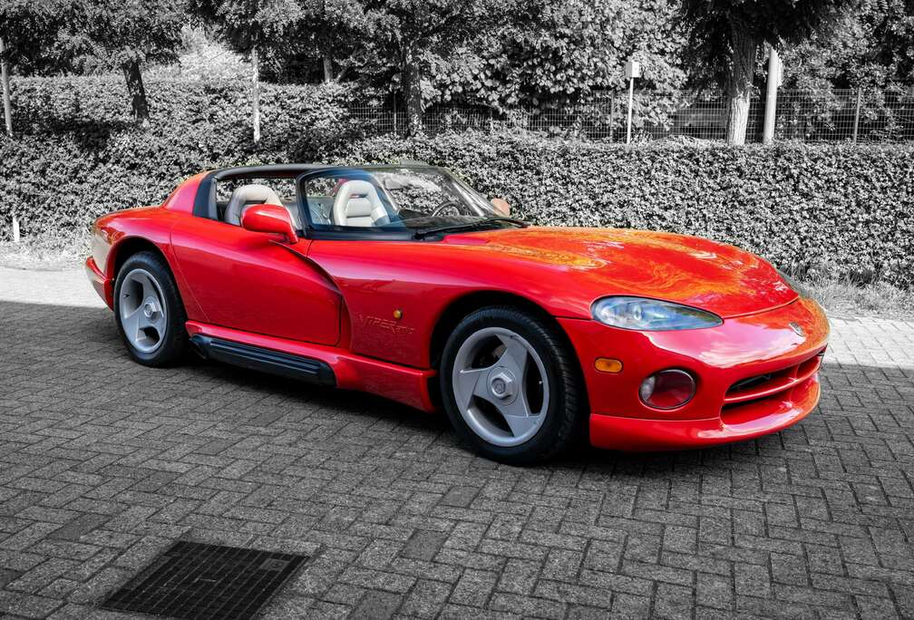 Dodge SRT10*Only 9109 km*Collectors item*