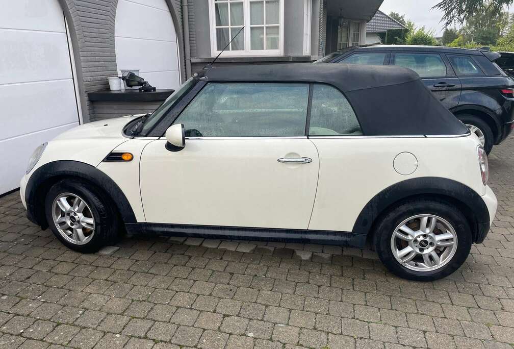 MINI Mini Cabriolet 1.6i One