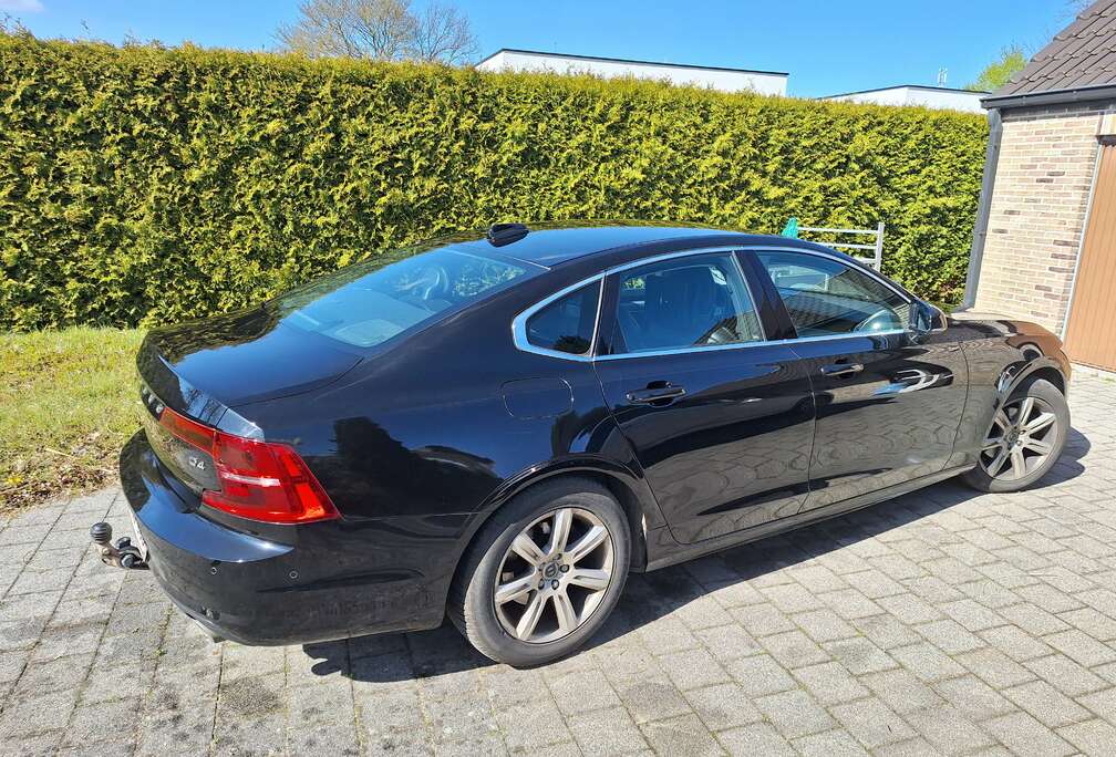 Volvo S90 2.0 D4 Momentum Geartronic AdBlue (EU6d-TEMP)