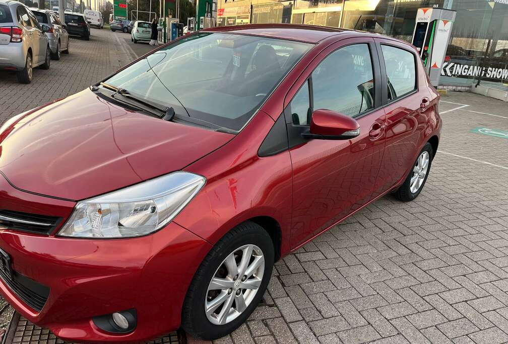 Toyota Yaris 1.33i VVT-i Comfort Prête à immatriculer Garantie