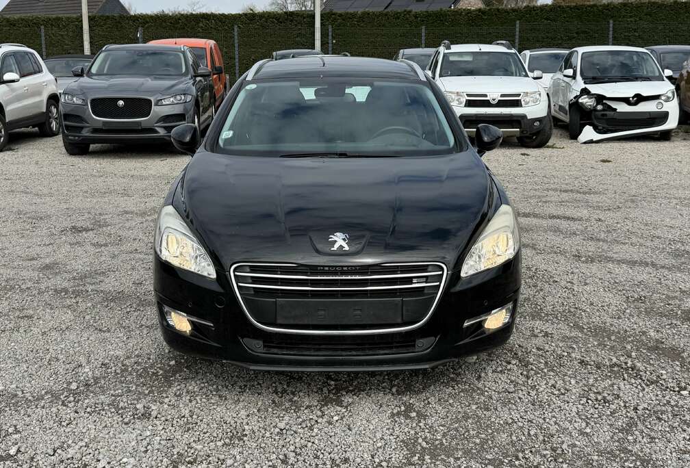 Peugeot 1.6 e-HDi  Boîte Glissée