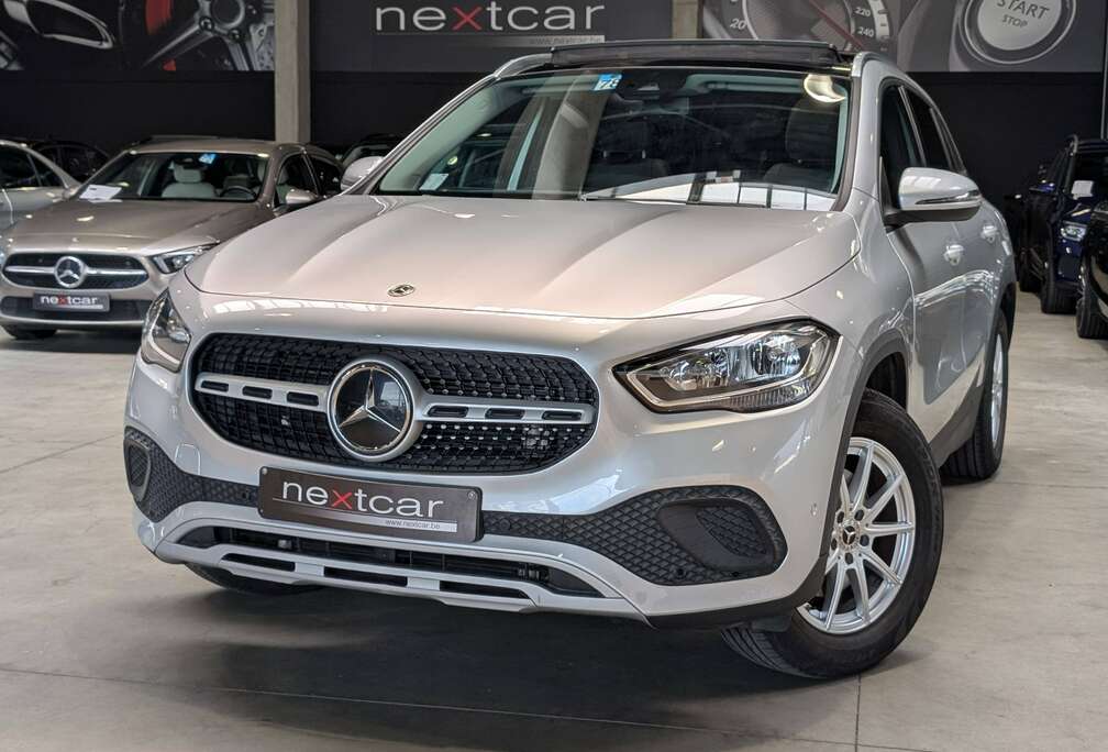 Mercedes-Benz 7GTRONIC TISSU CUIR-LED-NAVI-TOIT PANO