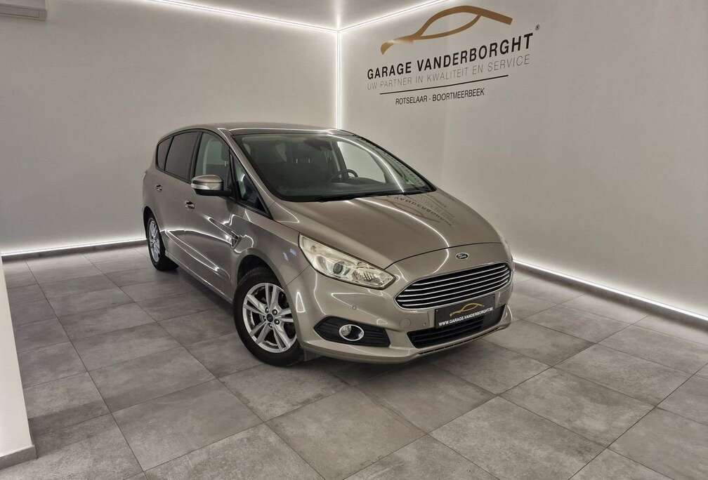 Ford TITANIUM BENZINE-PANO DAK-GPS