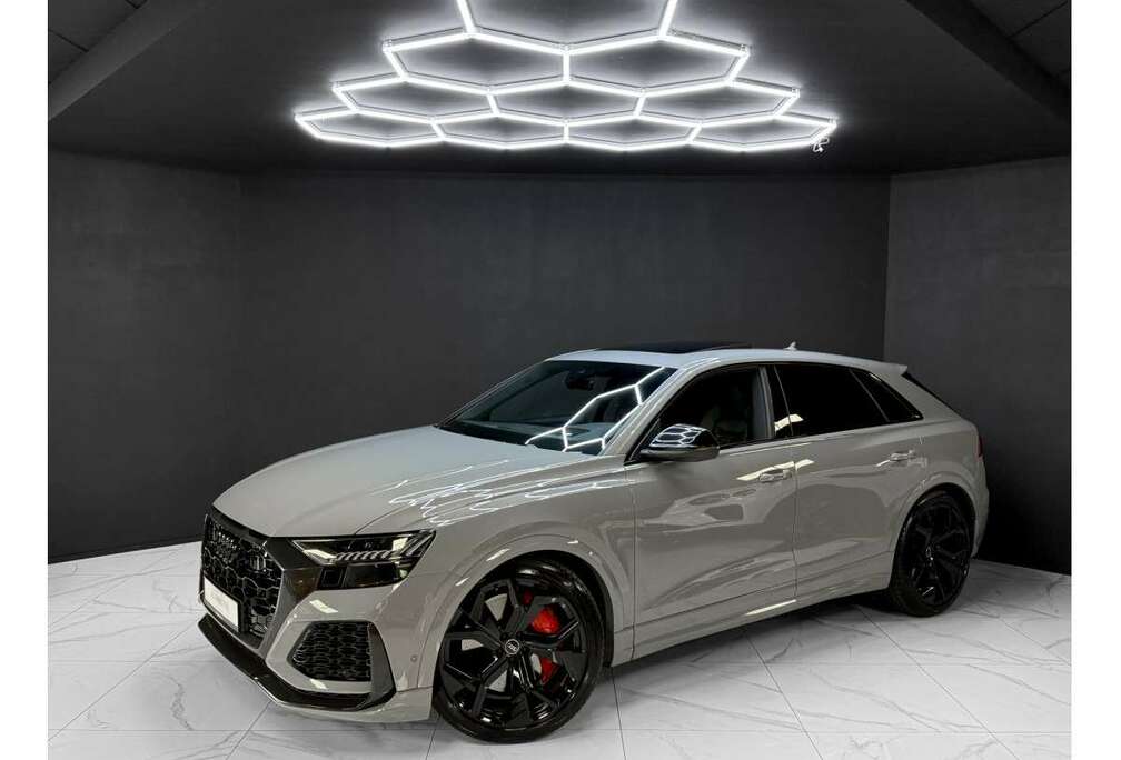 Audi 4.0 TFSI quattro / CARBON / CERAMIC / B&O / Matrix