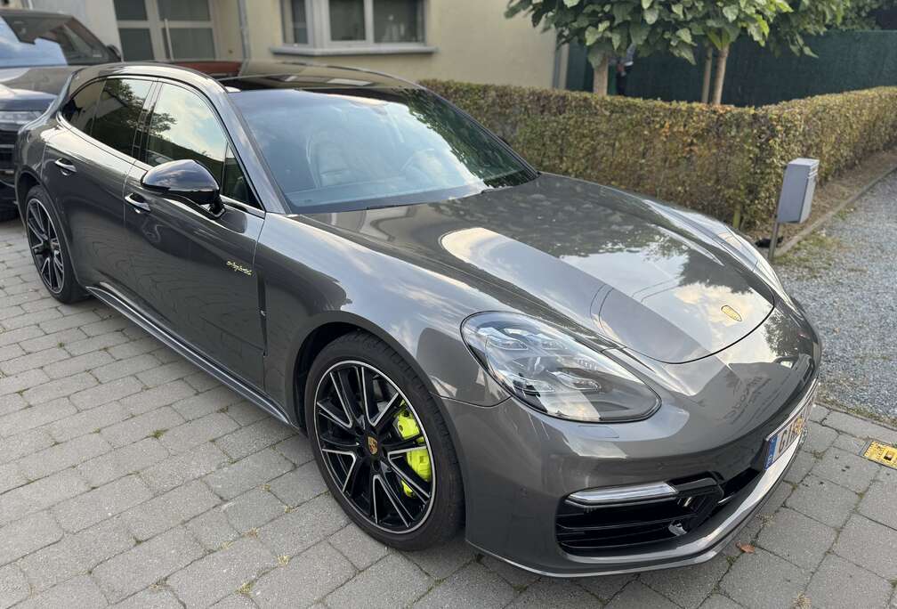 Porsche 4 e-Hybrid 2.9 V6 Bi-T PHEV Executive PDK (340 kW)