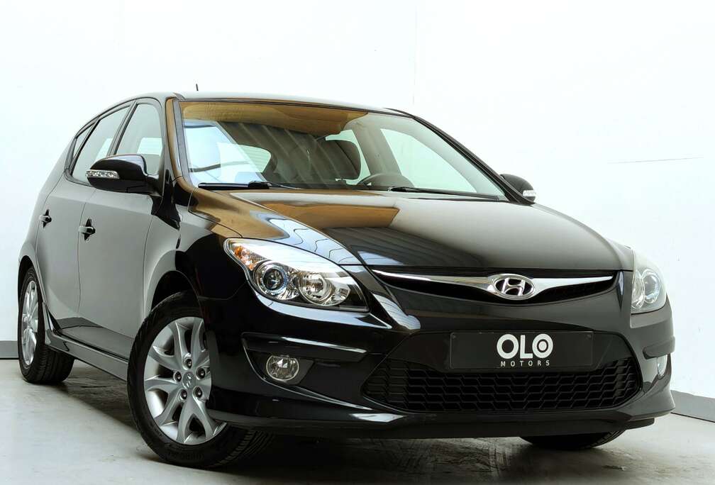 Hyundai i30 1.6i Lounge 46000KM FULL OPTIONS -GARANTI