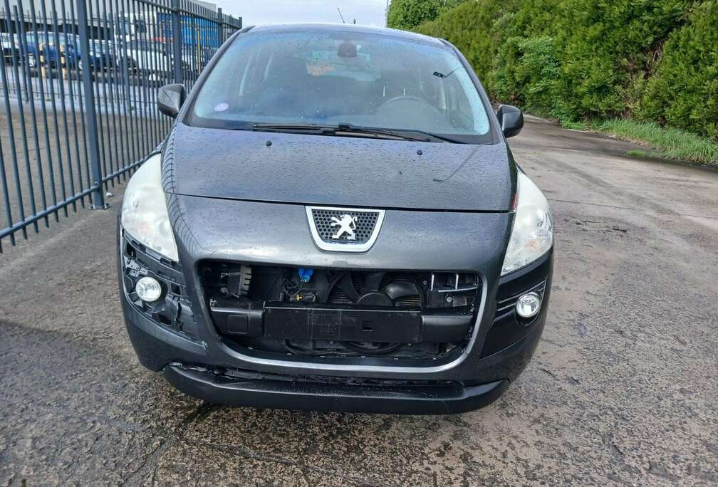 Peugeot 3008 1.6i Premium