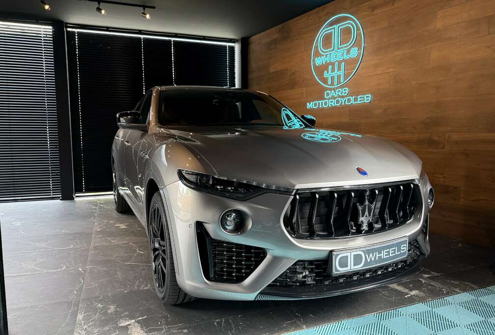 Maserati Facelift Q4 3.0 V6 Bi-Turbo / Garantie 12 Mois