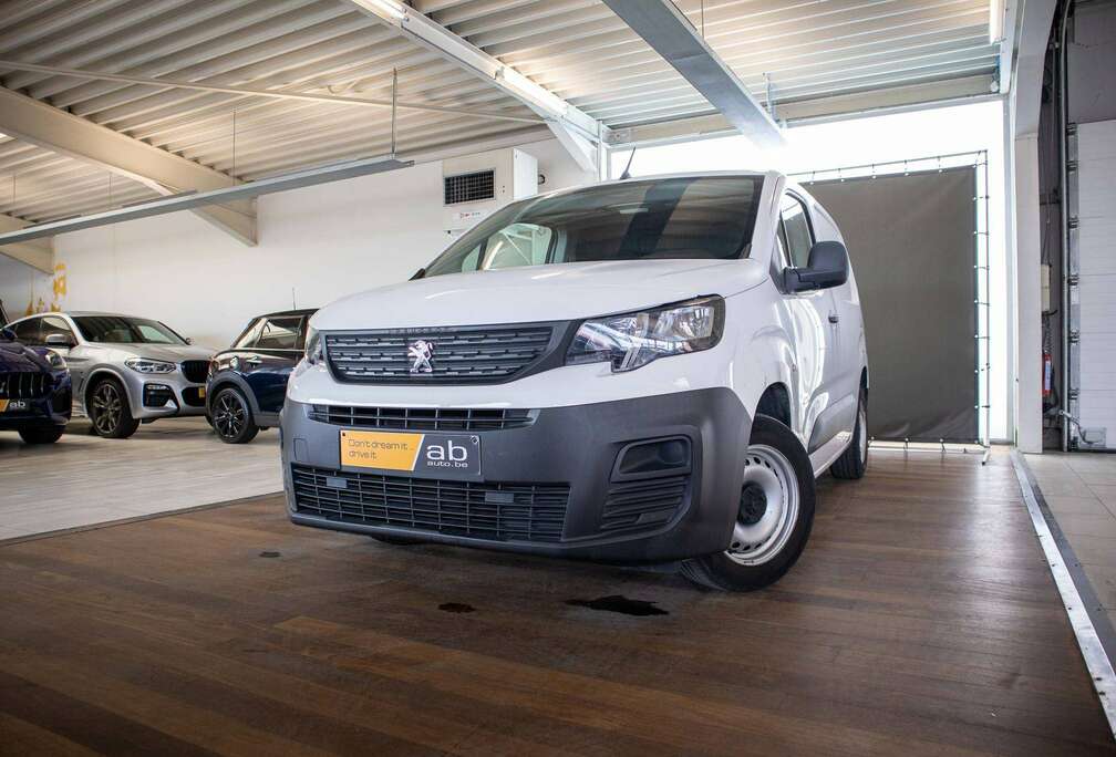 Peugeot 1.5, LICHTE VRACHT, AIRCO, RADIO, BLUETOOTH, TREKHAAK