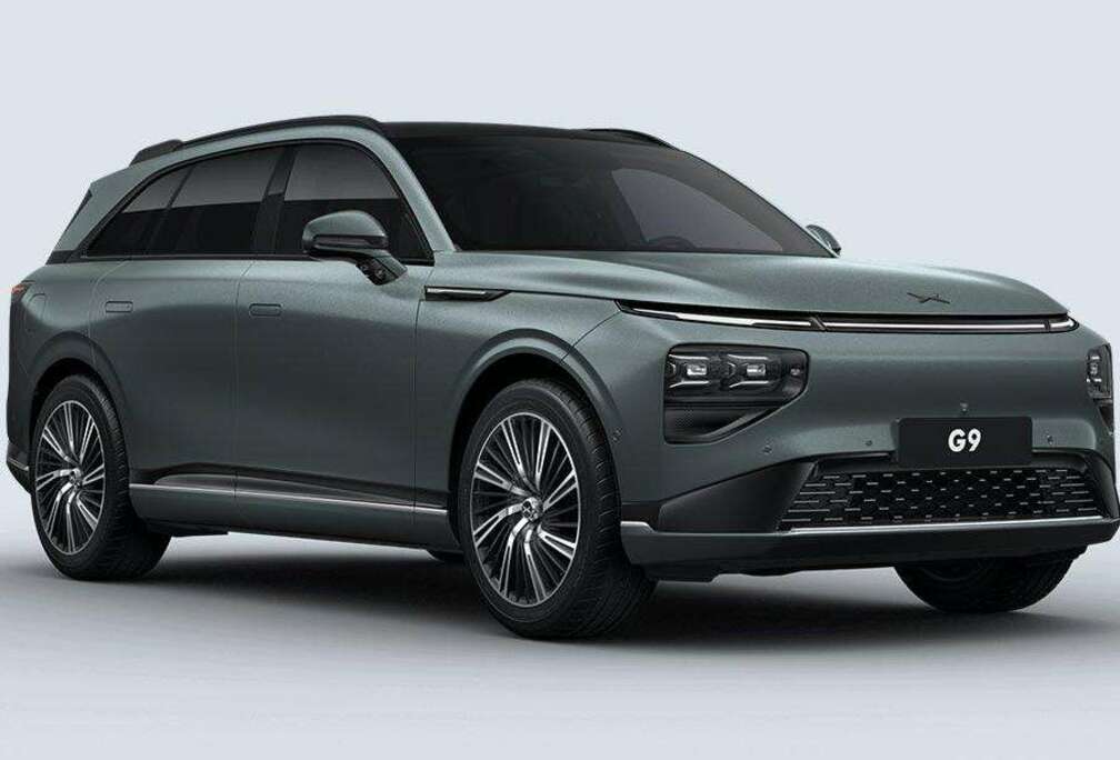 AWD Performance New Model 93,1kw / Premium / Hook