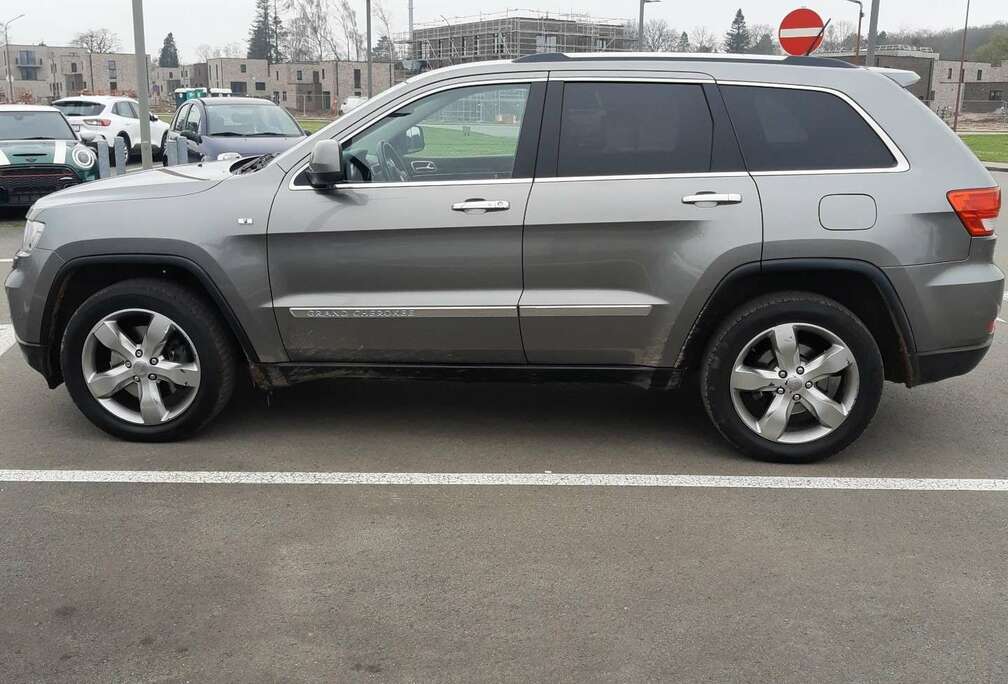 Jeep 3.0 crd Limited Tech auto