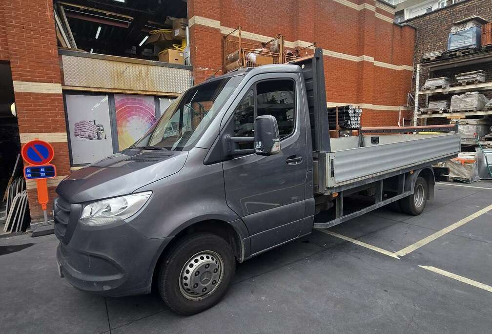 Mercedes-Benz 519 cdi Bluetec