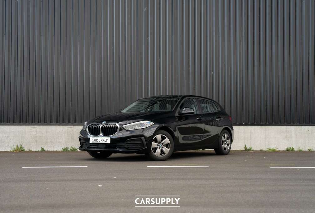 BMW 118iA Automaat - LED - PDC - Apple Carplay - DAB