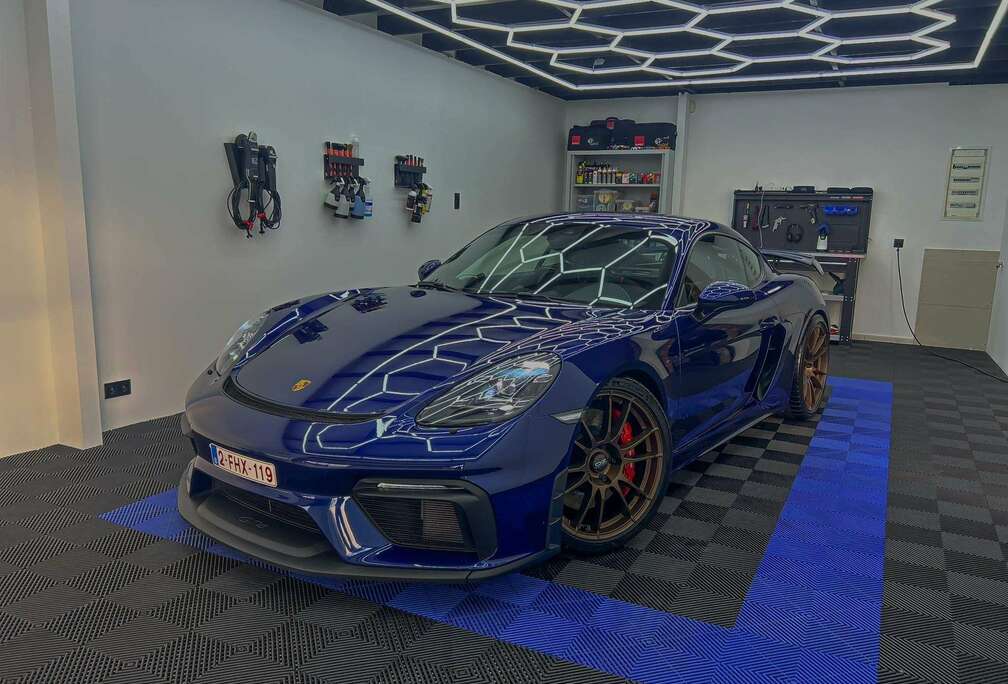 Porsche Cayman GT4 4.0i