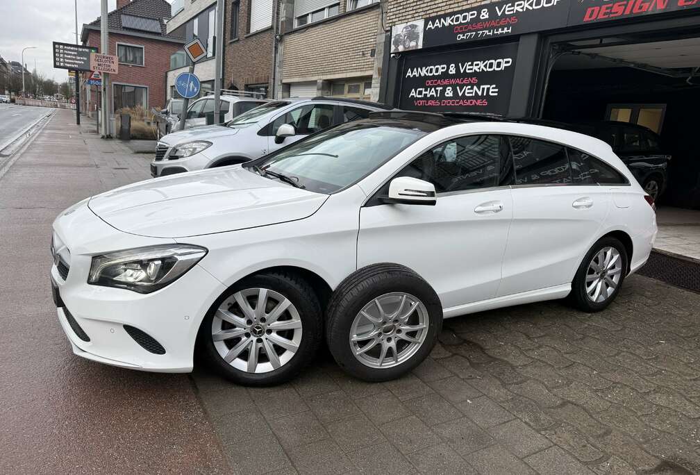 Mercedes-Benz 1er Main Panorama semi Cuir Xenon*Netto 15496*