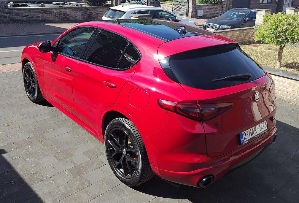Alfa Romeo Stelvio 2.0 T AWD Veloce