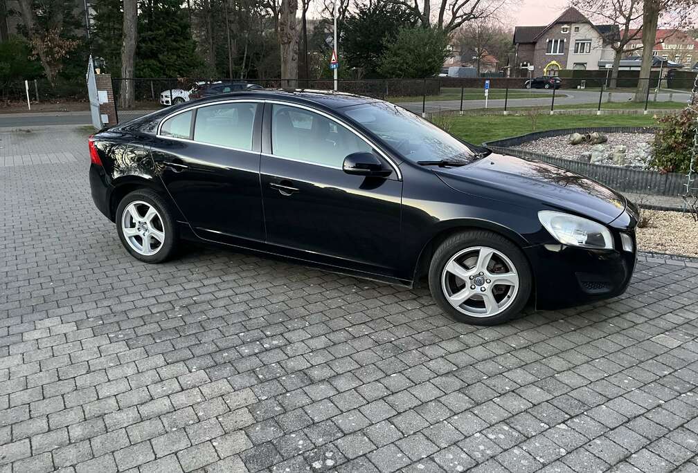 Volvo D3 Geartronic Kinetic