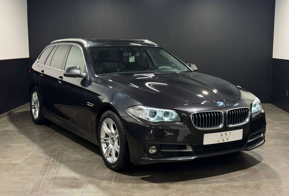 BMW *** Automatique ** GPS ** Toit Pano ** Garantie 12 mois **