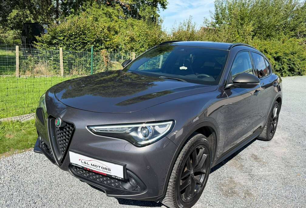 Alfa Romeo 2.2 JTD AWD 209Pk Black-Tech*Full Opties*Panodak Keyless Camera*Euro6D