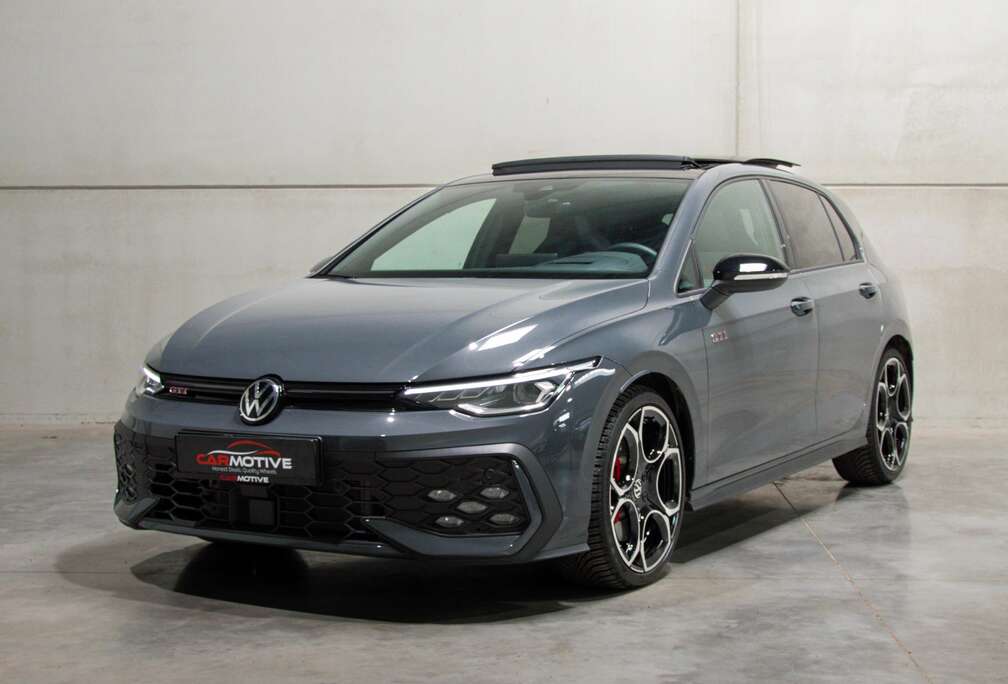 Volkswagen Golf GTI Facelift Black Edition / PANO / HUD / LED