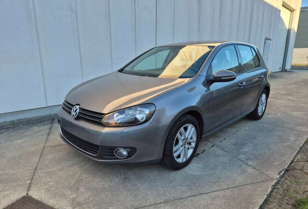 Volkswagen Golf 1.6 CR TDi Highline DSG AUTOMAAT