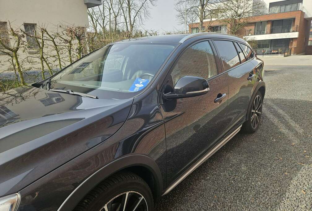 Volvo V60 Cross Country 2.4 D4 4WD Pro Geartronic