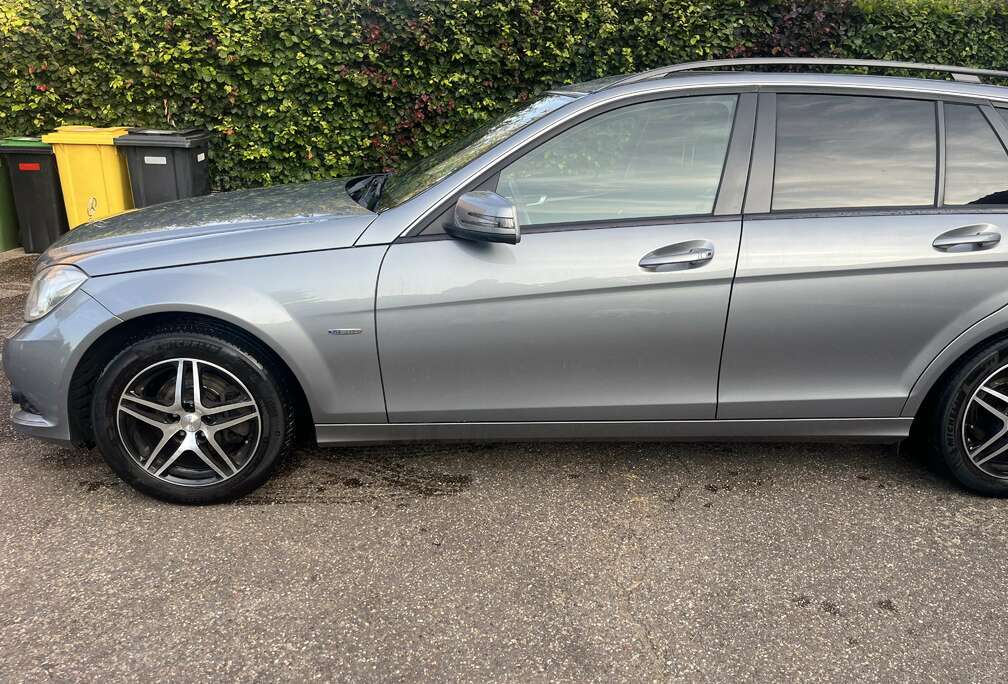 Mercedes-Benz CDI BlueEFFICIENCY Elegance