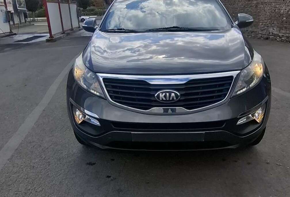 Kia 1.6i 2WD ESSENCE ANNÉE 2013 PRÊT À IMMATRICULER