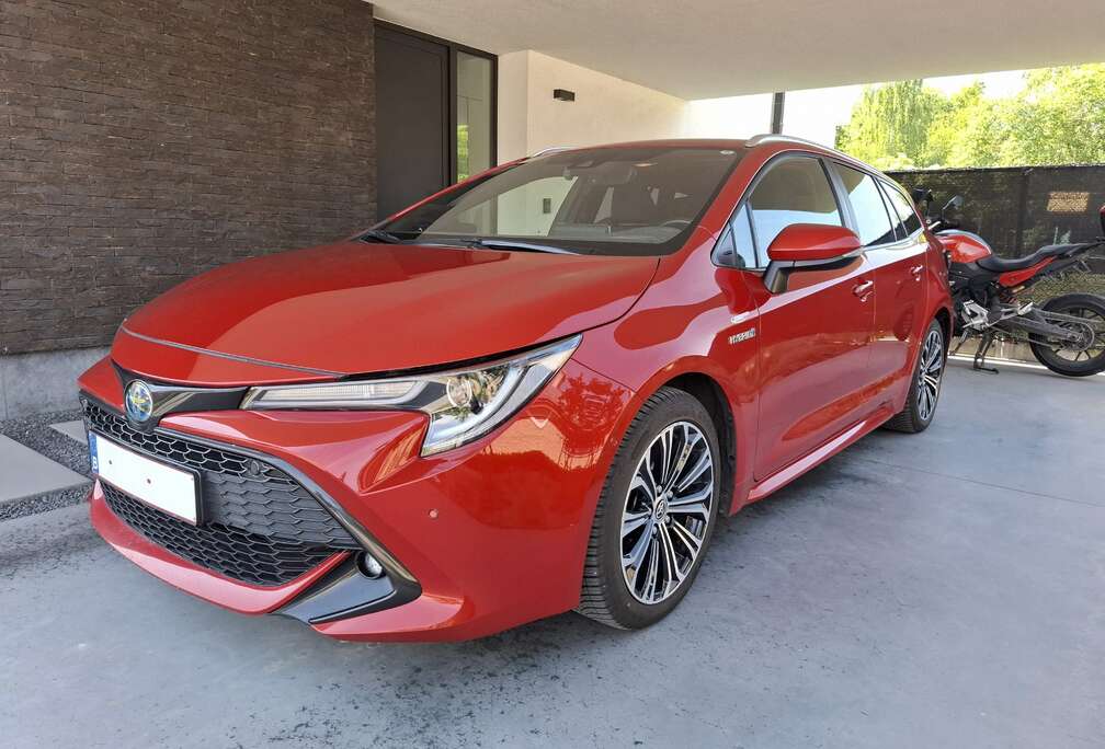 Toyota Corolla 2.0 Hybrid Touring Sports Team Deutschland