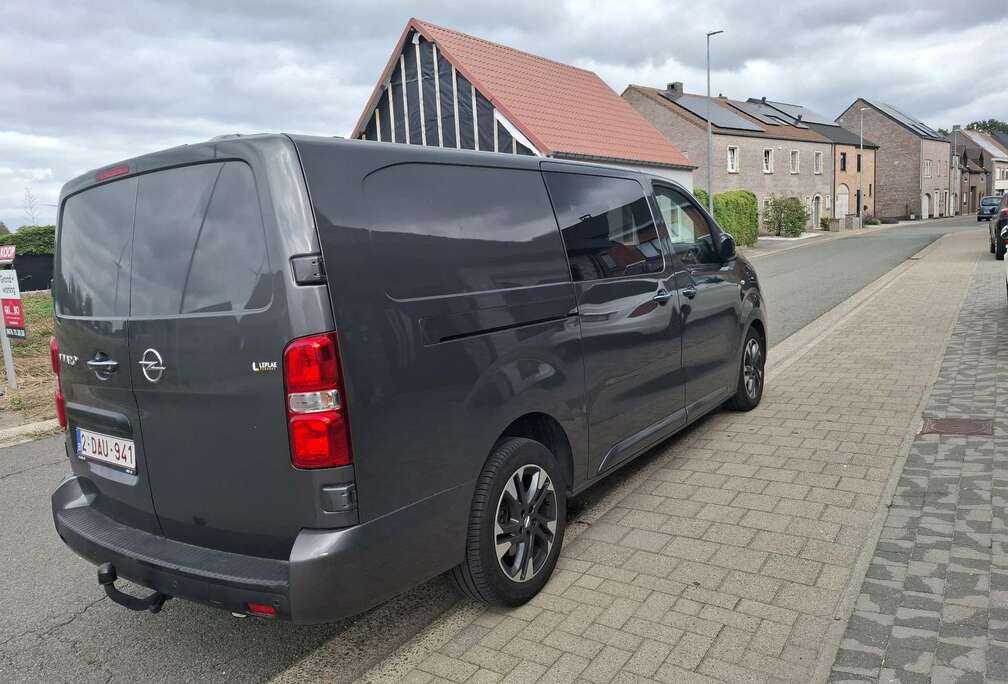 Opel 2.0 D Cargo M Autm. Edition