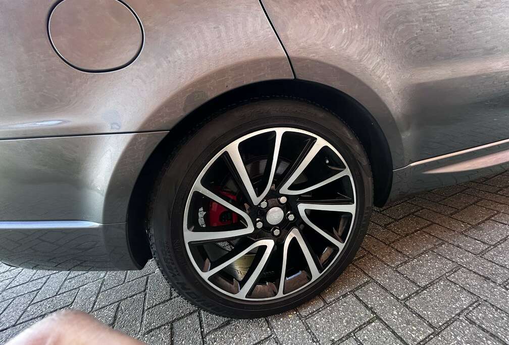 Land Rover P400e Hybrid HSE