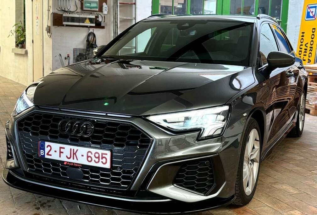 Audi 40 TFSIe 3 x Sline