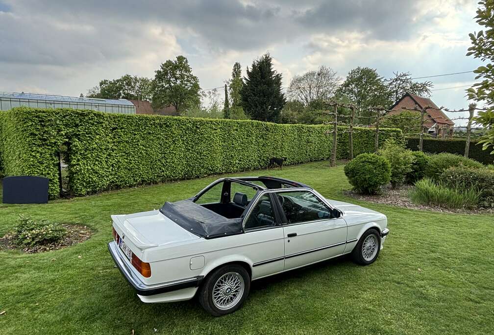 BMW e30 323i baur