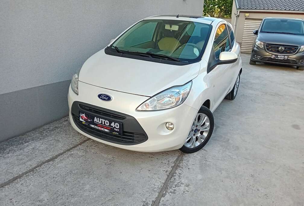 Ford Titanium Toit Pano Full Opts Blanc nacré Euro6b