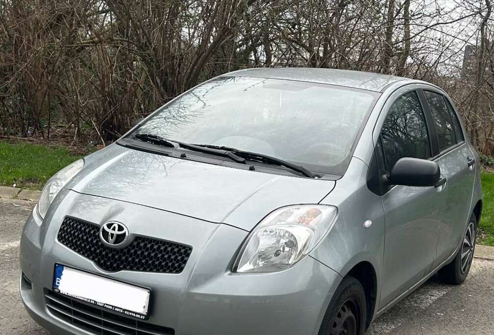 Toyota 1.0i VVT-i Linea Natura