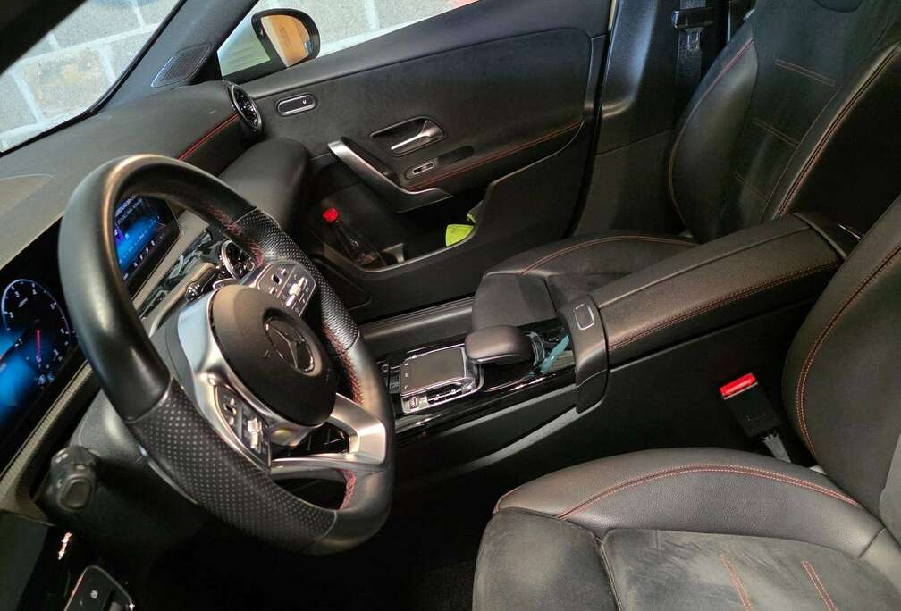 Mercedes-Benz A 200 d Business Solution AMG