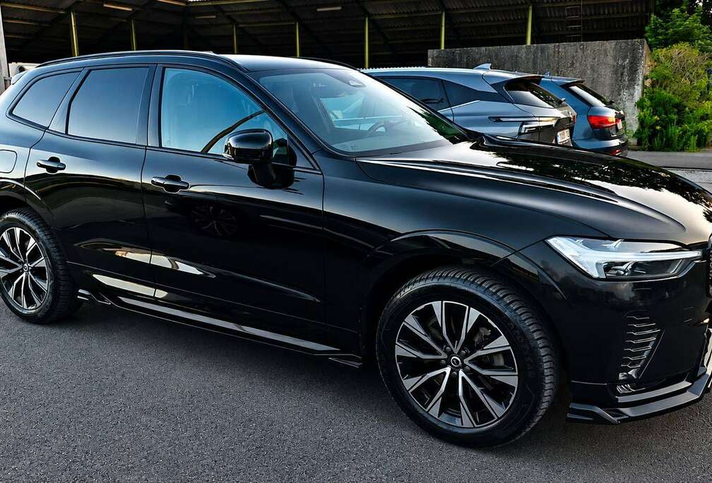 Volvo XC60 2.0 B4 MHEV Ultimate Dark
