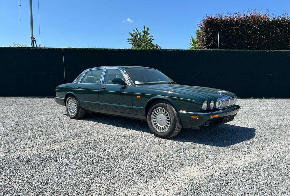Jaguar 3.2i V8 Sovereign