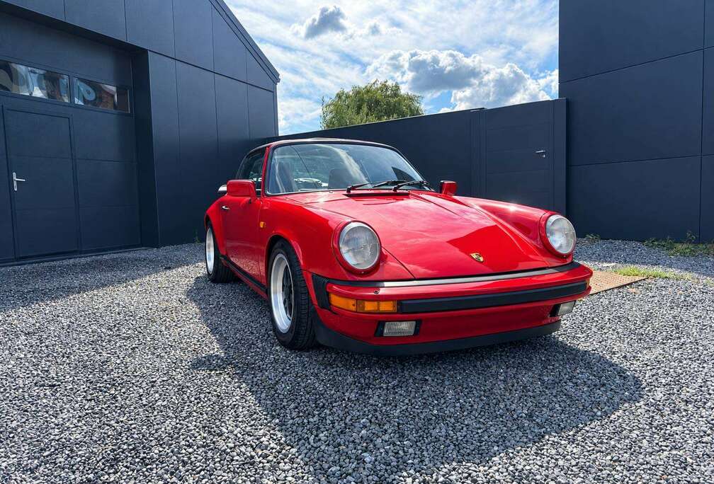 Porsche Carrera 3.2 Targa