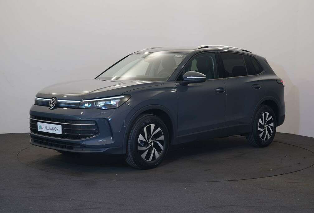 Volkswagen LIFE  1.5 eTSI DSGJA17Sgs Chauf.ACCRdy4Nav