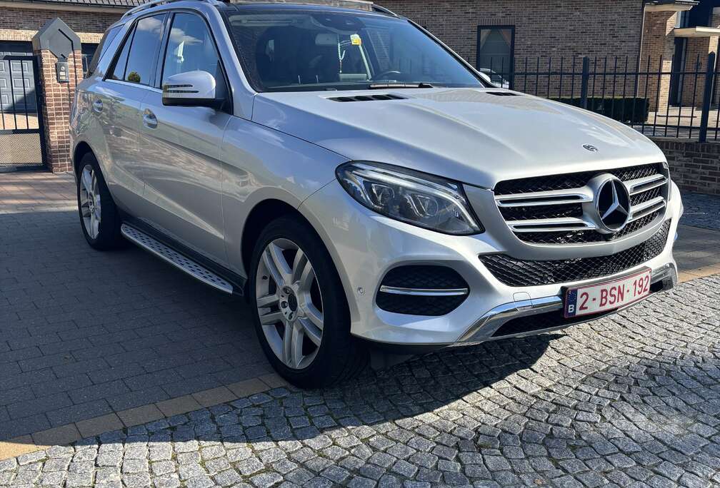 Mercedes-Benz d 9G-TRONIC AMG Line