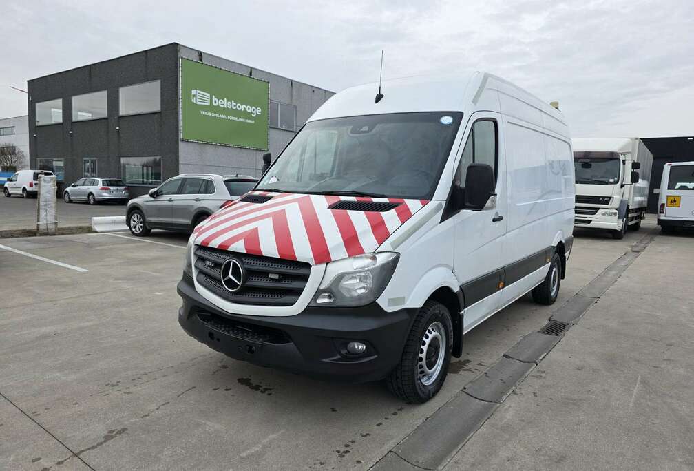 Mercedes-Benz 316 (Stock ID 02452)