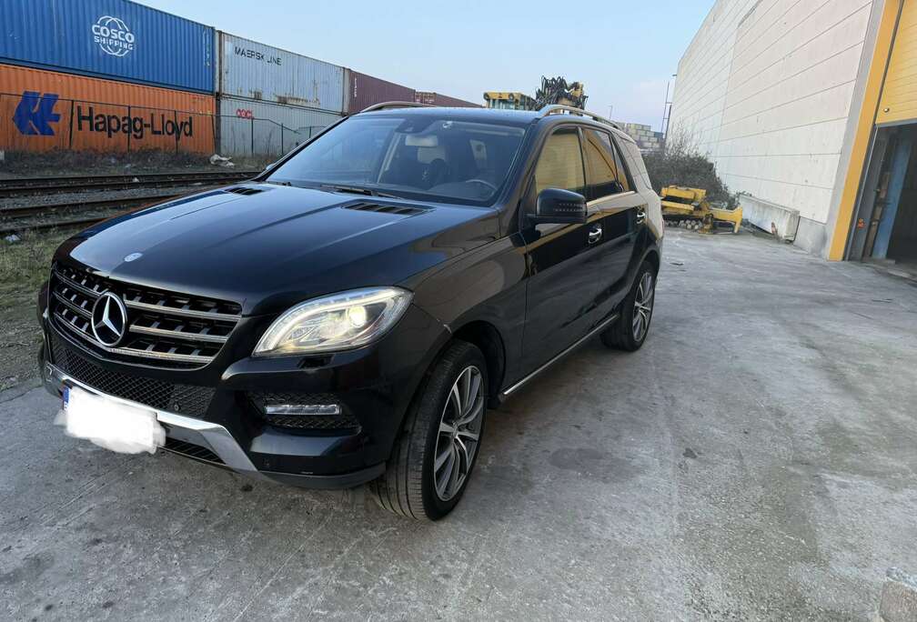 Mercedes-Benz BlueTEC 4MATIC 7G-TRONIC
