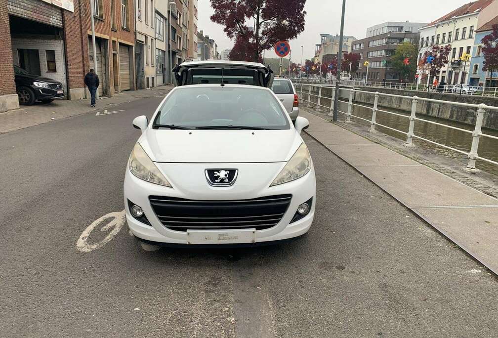 Peugeot CC 1.6 VTi 120ch Sport