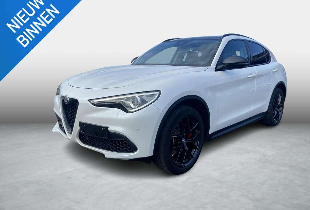 Alfa Romeo 2.0 200 Sport AWD