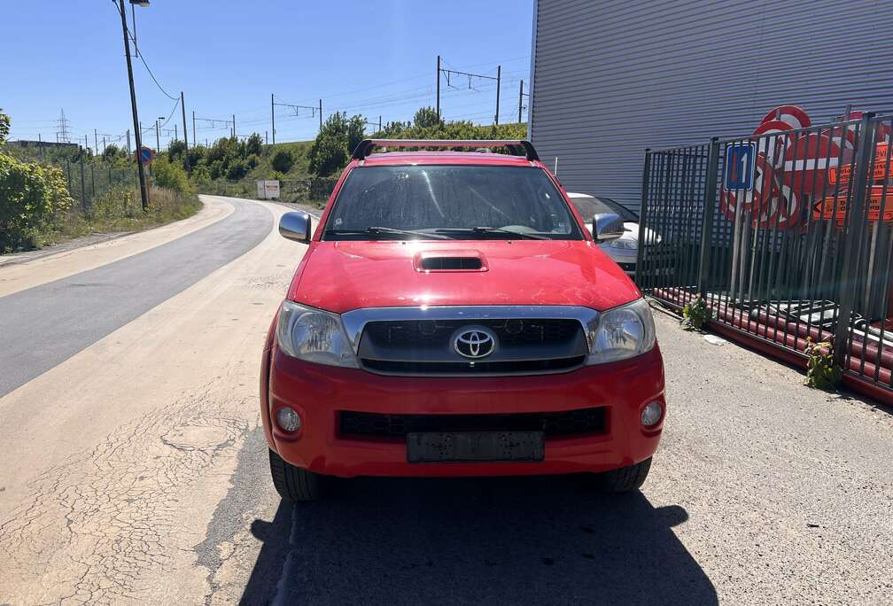 Toyota DBLE CAB D-4D 4x4 LEGENDE