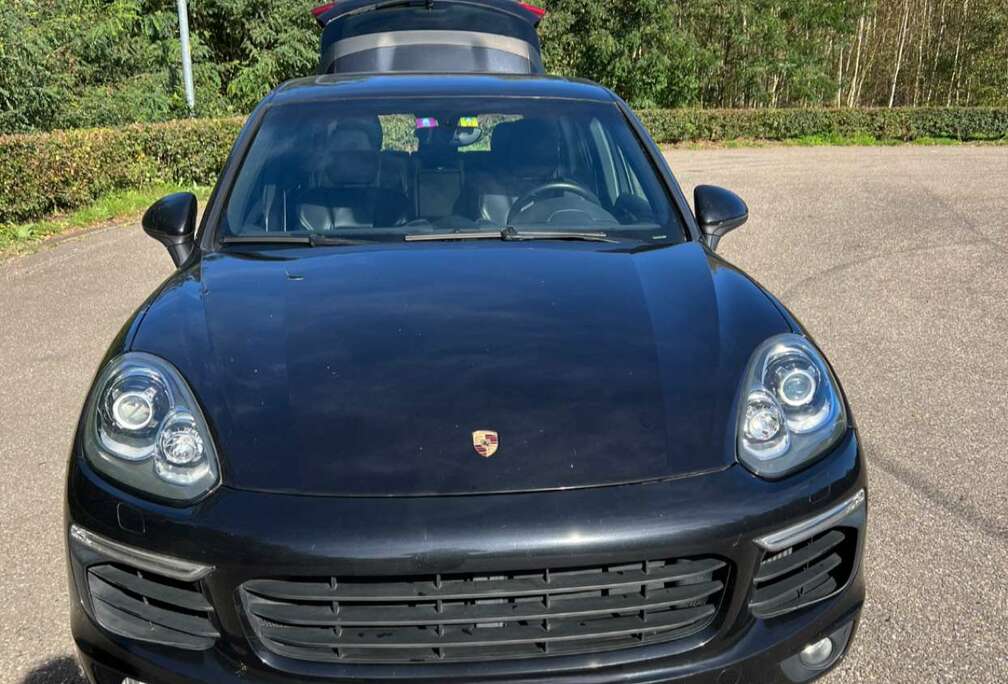Porsche 3.0 TD V6 Platinum Edition Tiptronic S