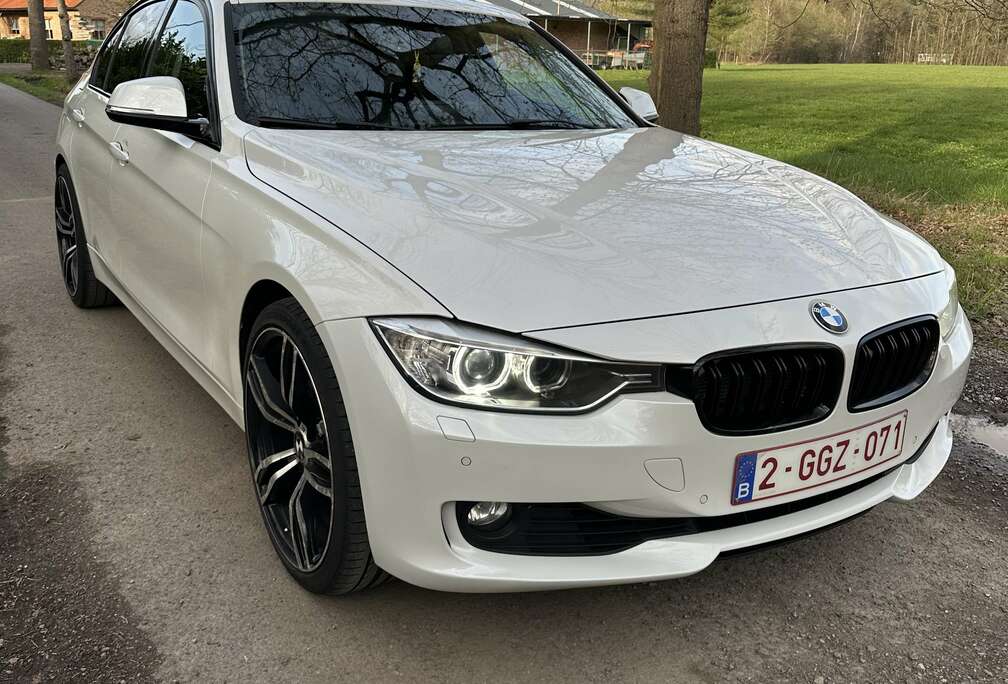 BMW 320i Sport-Aut.
