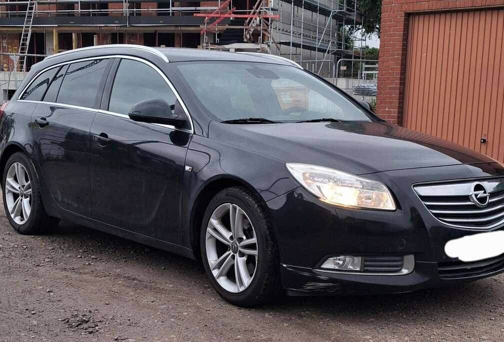 Opel 2.0 CDTI Sports Tourer Design Edition