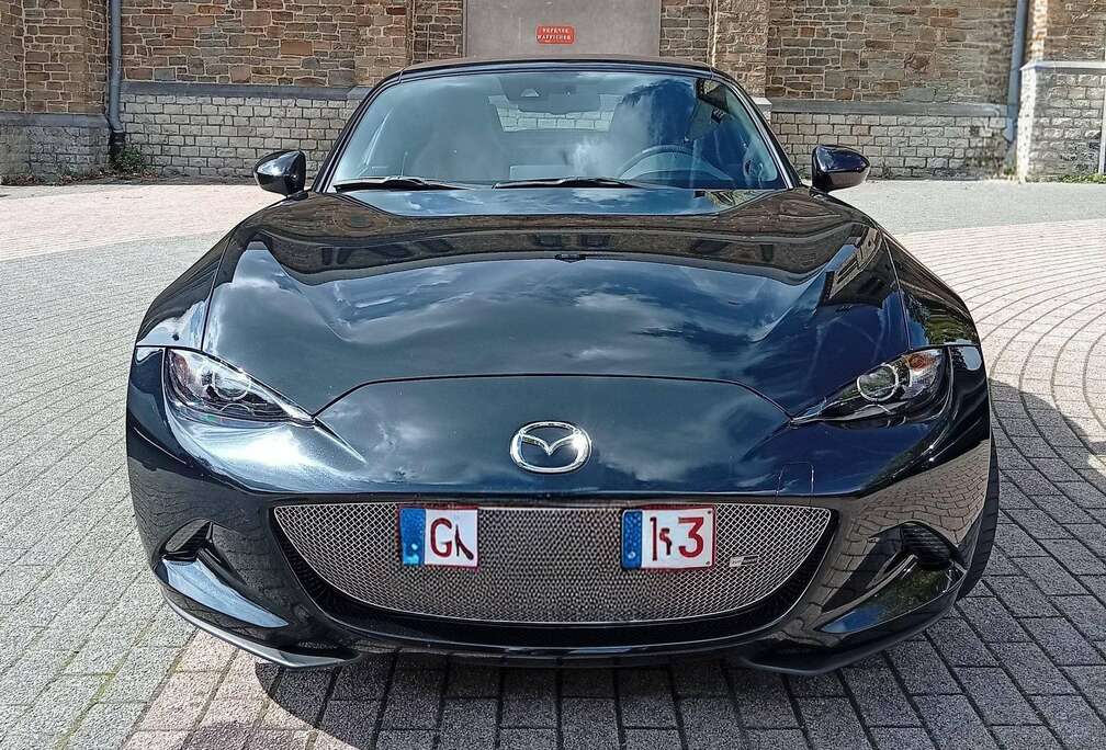 Mazda MX-5 2.0i Skyactiv-G Kazari Kazari